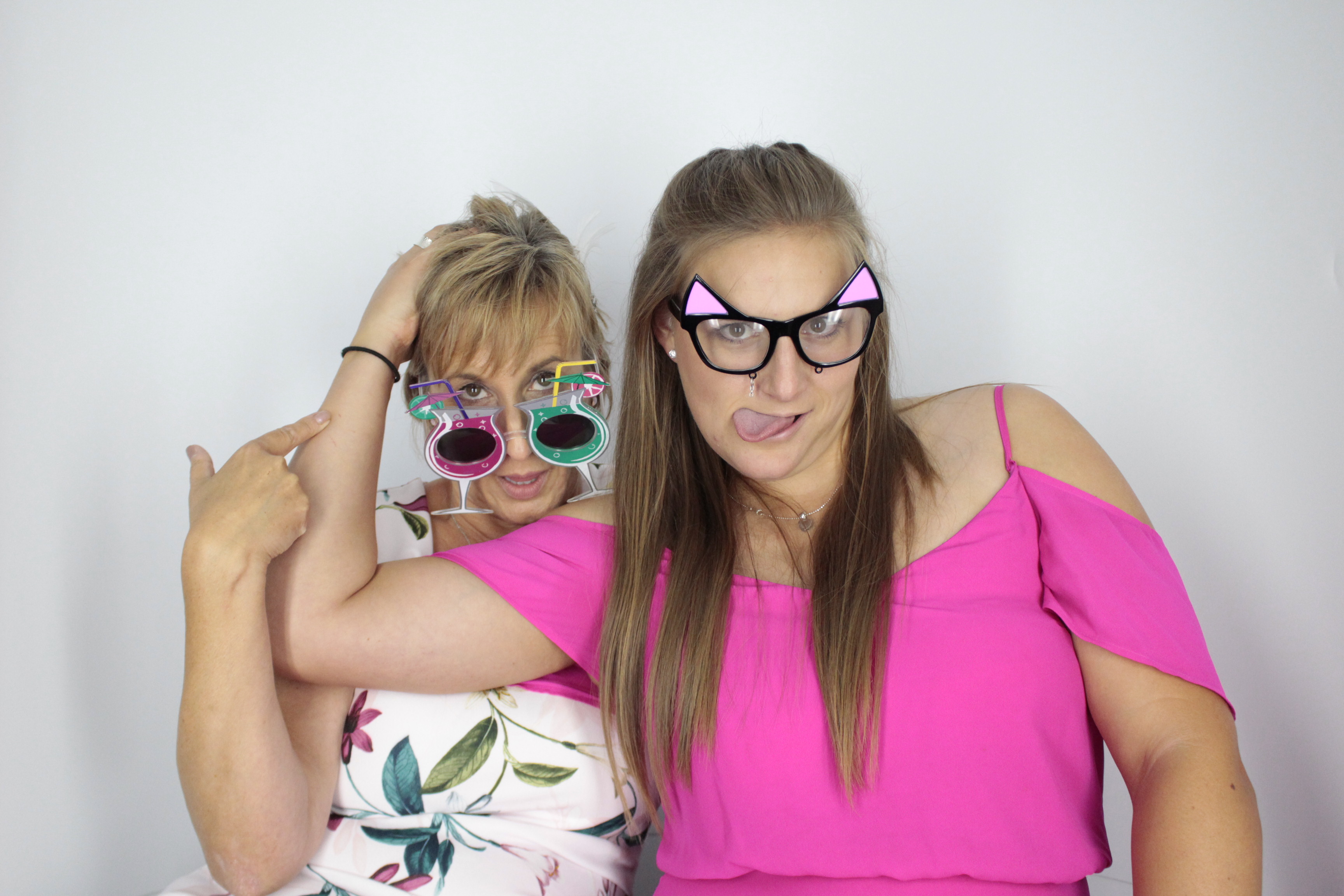 Chloe & Sam's Wedding | View more photos from the event at gallery.myphotoboothexperience.co.uk/u/MyPhotoBoothExperienceLtd/Chloe-Sams-Wedding